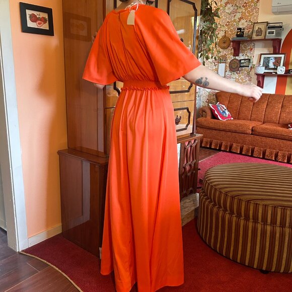 1970s Red polyester prom dress and cover up matching set - Made in Canada by Mis - Picture 7 of 16
